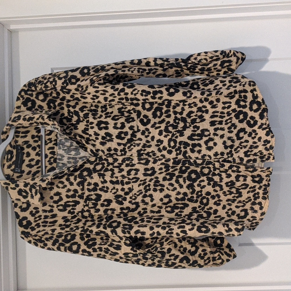 New York and Co Woman's Leopard Blouse